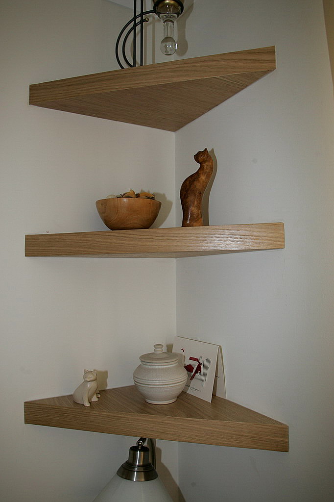 Floating_corner_shelves.jpg