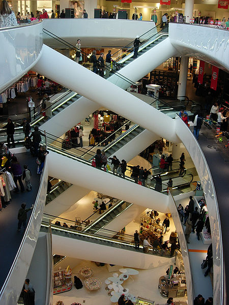 450px-Selfridges_interior1.jpg