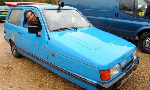 ماشین دیوید جیمز - RELIANT ROBIN